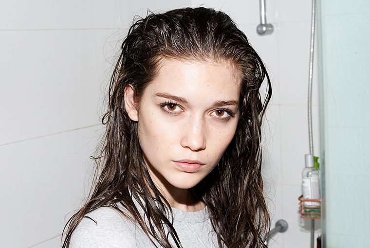 How To Dry Shampoo On Wet Hair